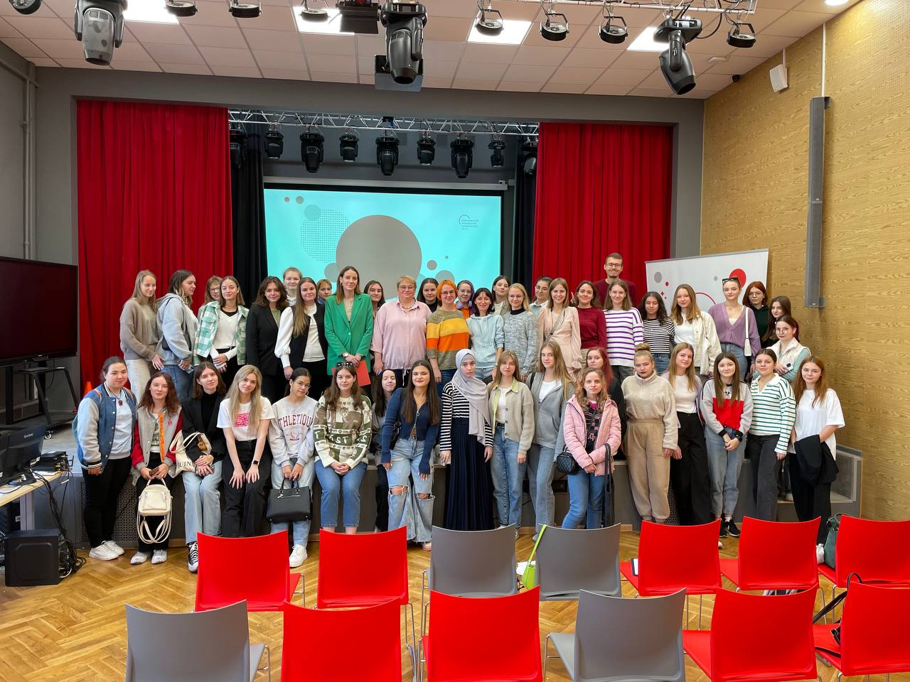 photo_5235792737482164912_y