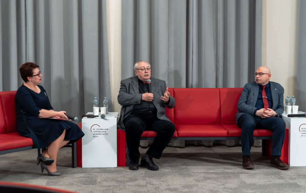 Ноябрьский переворот. Главный праздник ноября: 4 или 7?