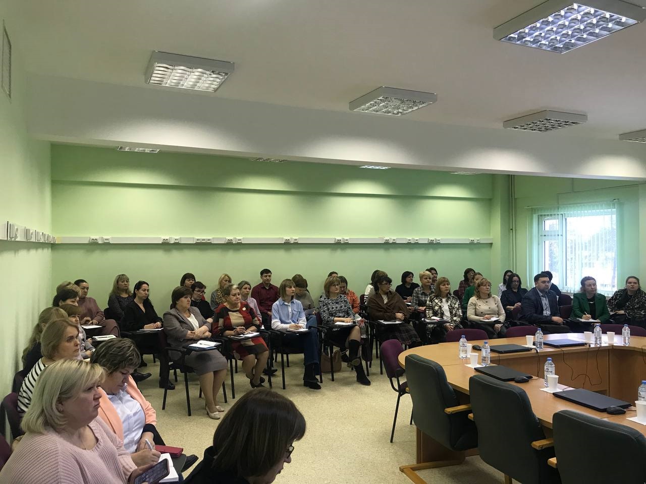 photo_5337105947933398264_y