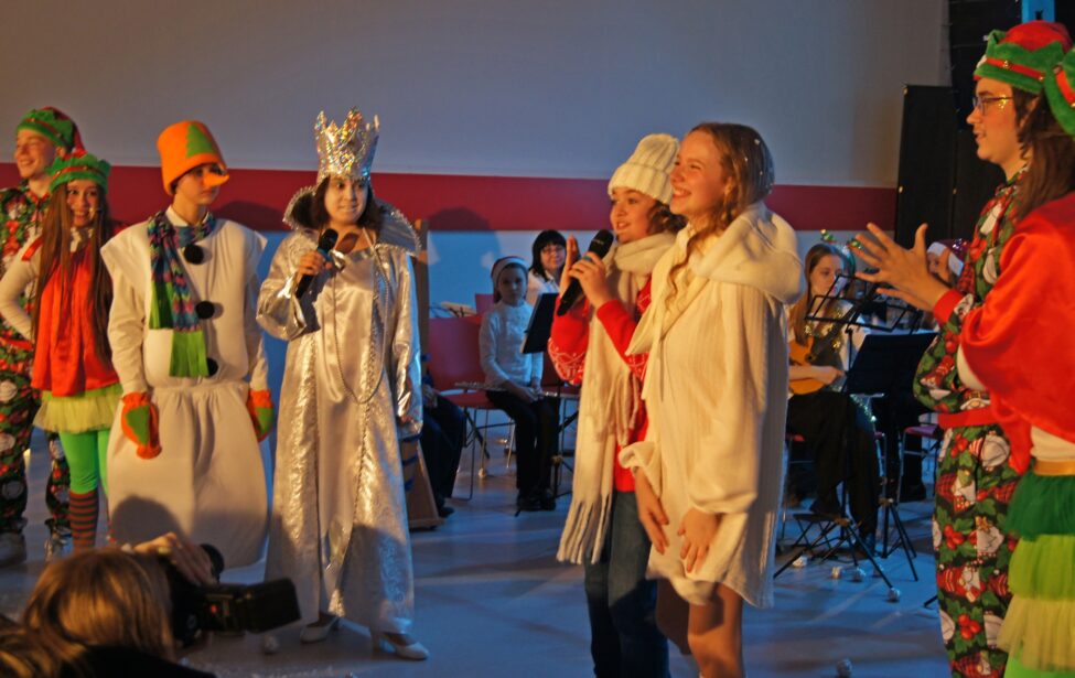 Всем — сказку!