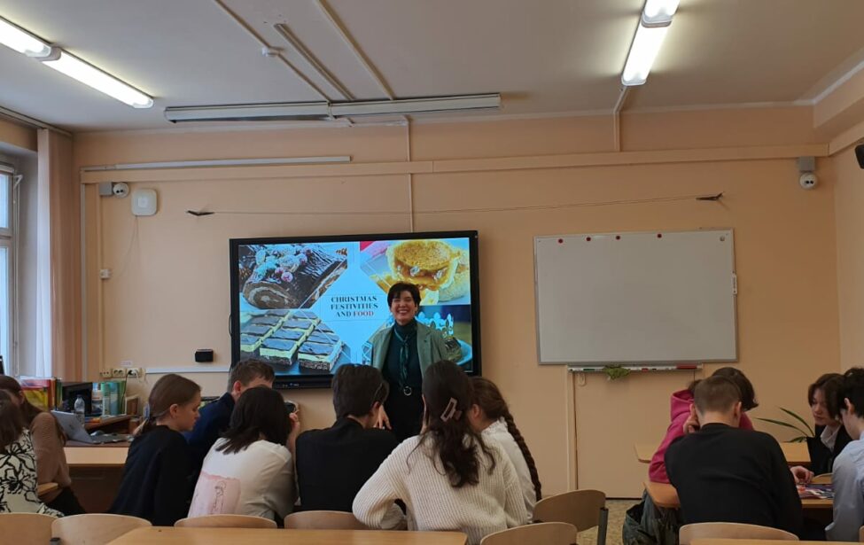 Лекции о&nbsp;традициях и&nbsp;праздниках Канады для школьников