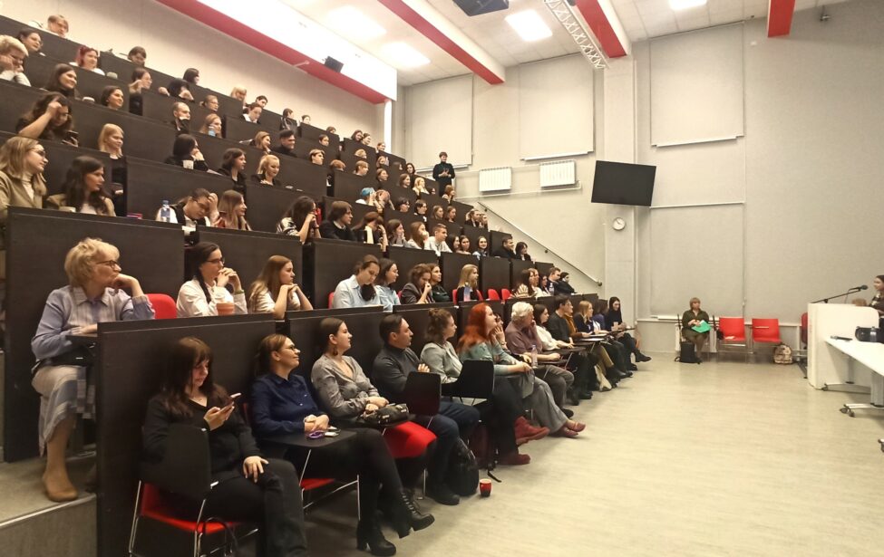 В&nbsp;ИИЯ прошёл конкурс выступлений в&nbsp;формате TED TALKS