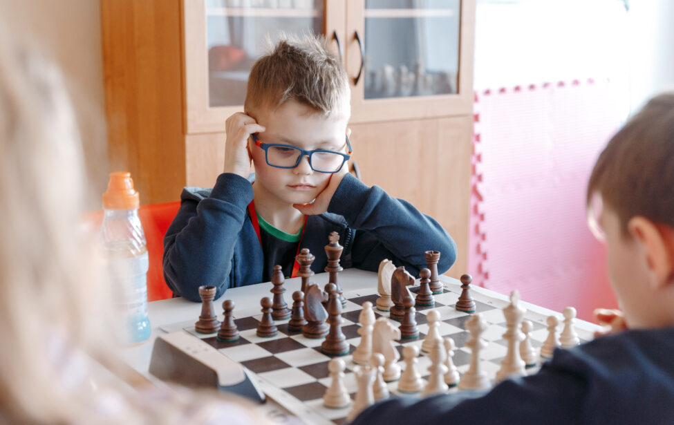 Особенность, а&nbsp;не&nbsp;изъян: что нужно знать педагогам, обучающим леворуких детей