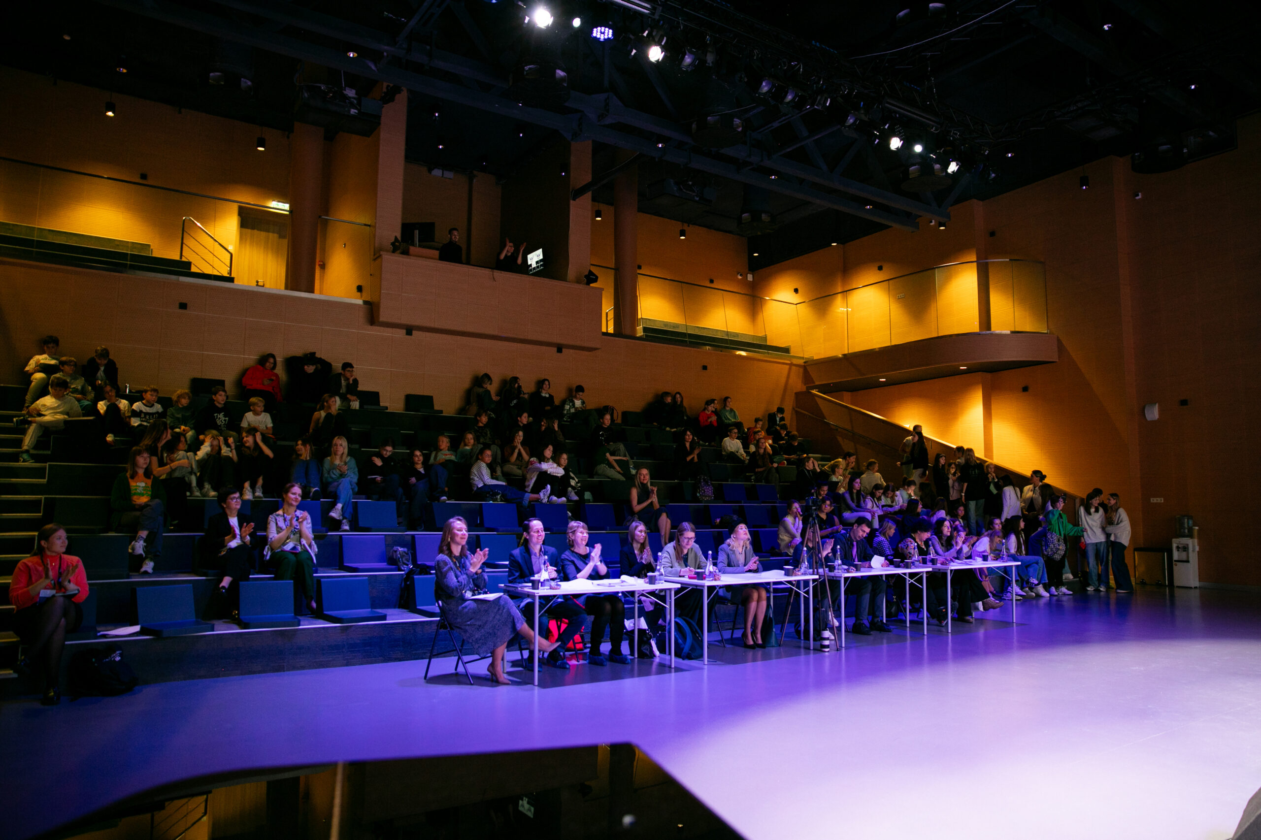 Преподаватель ИИЯ в&nbsp;жюри школьного конкурса