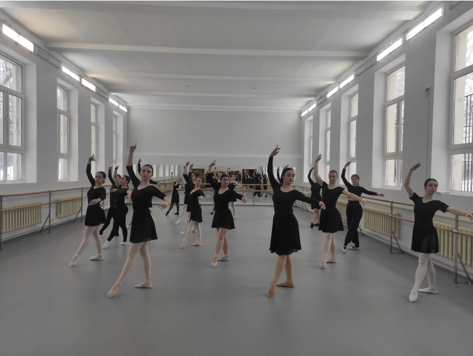 Снимок экрана 2023-12-11 в 23.30.34