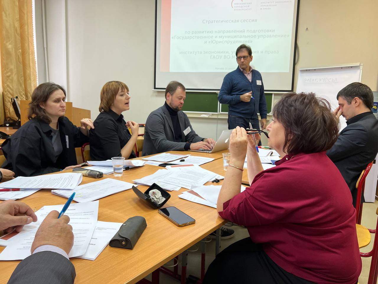 photo_5201685461586794169_y