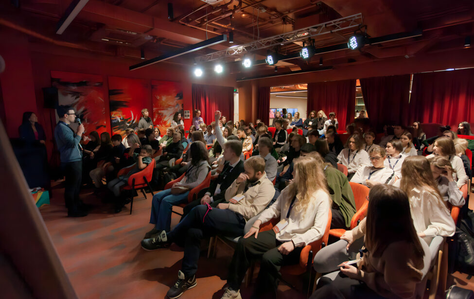 Как прокачать себя и&nbsp;не&nbsp;бояться ошибок: в&nbsp;&laquo;Доме Атлантов&raquo; прошел бизнес-тренинг для учеников предпринимательских классов