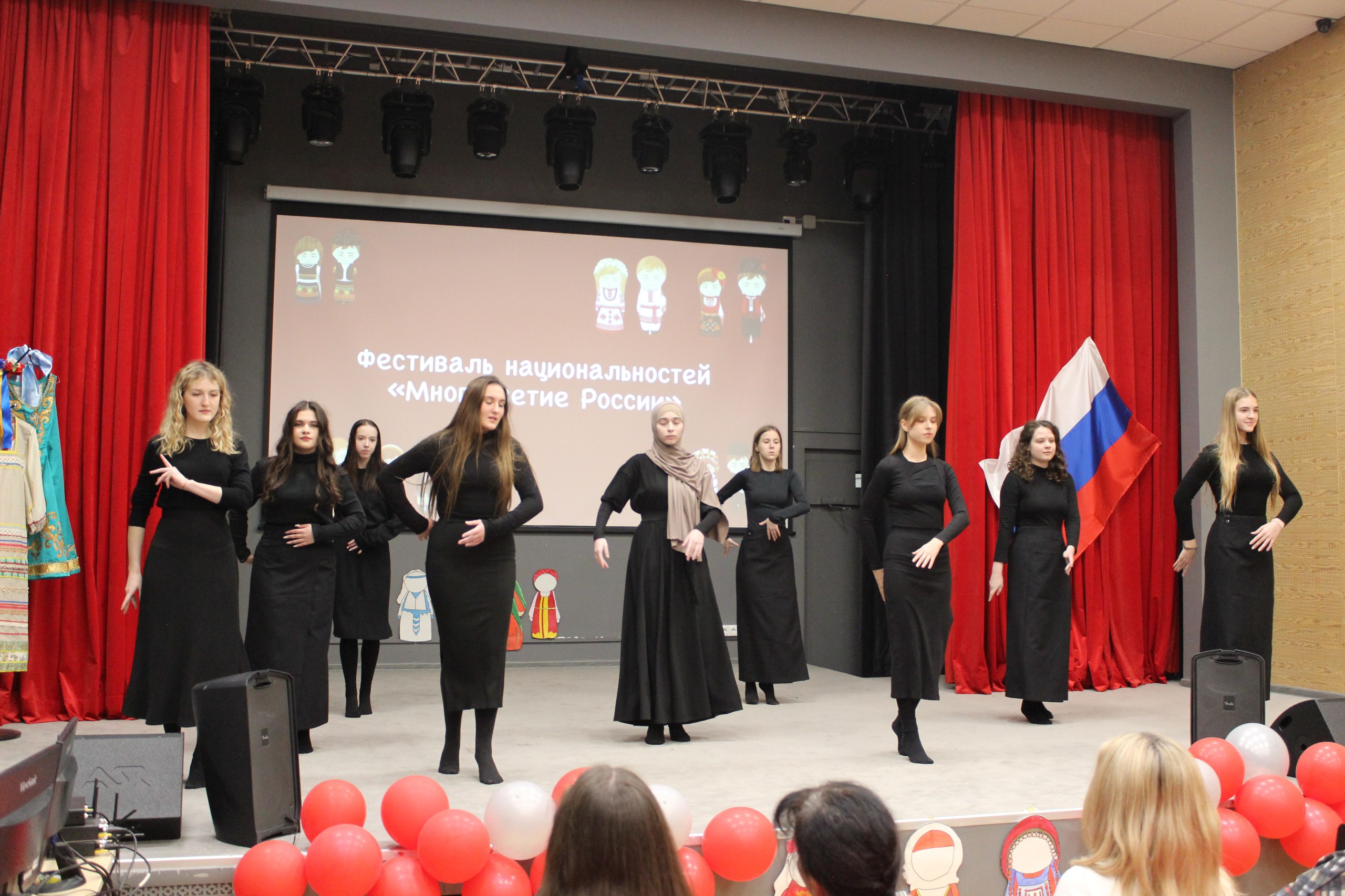 photo_5404547650424000657_w