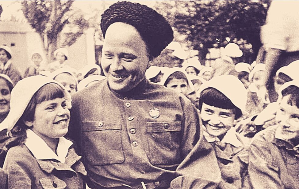 К&nbsp;120-летию со&nbsp;дня рождения Аркадия Гайдара