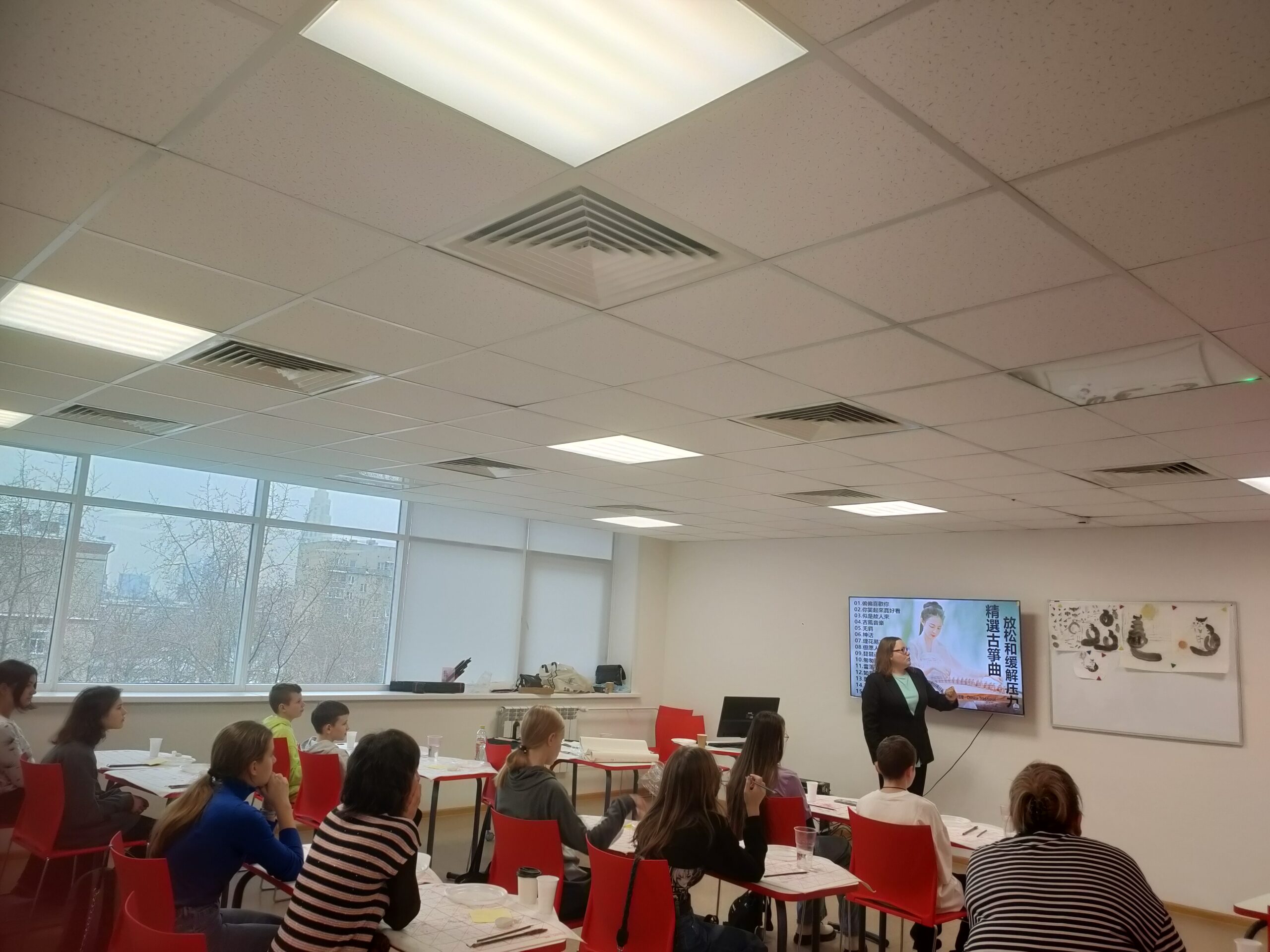 Мастер-класс по&nbsp;китайской живописи для школьников прошёл в&nbsp;стенах МГПУ