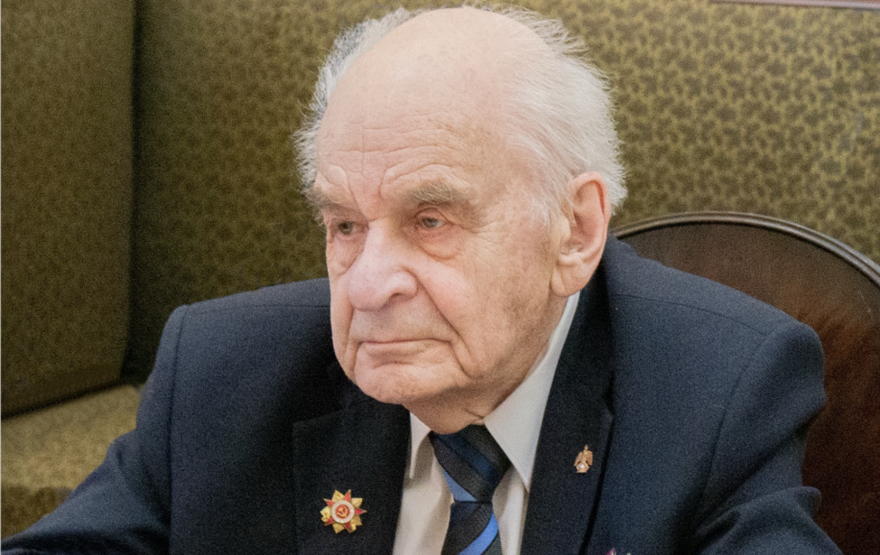 Борису Неменскому вручен диплом лучшего мастера-наставника в живописи