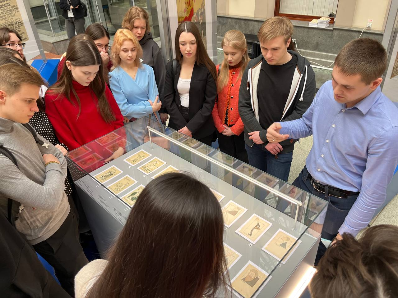 photo_5355303973474652905_y