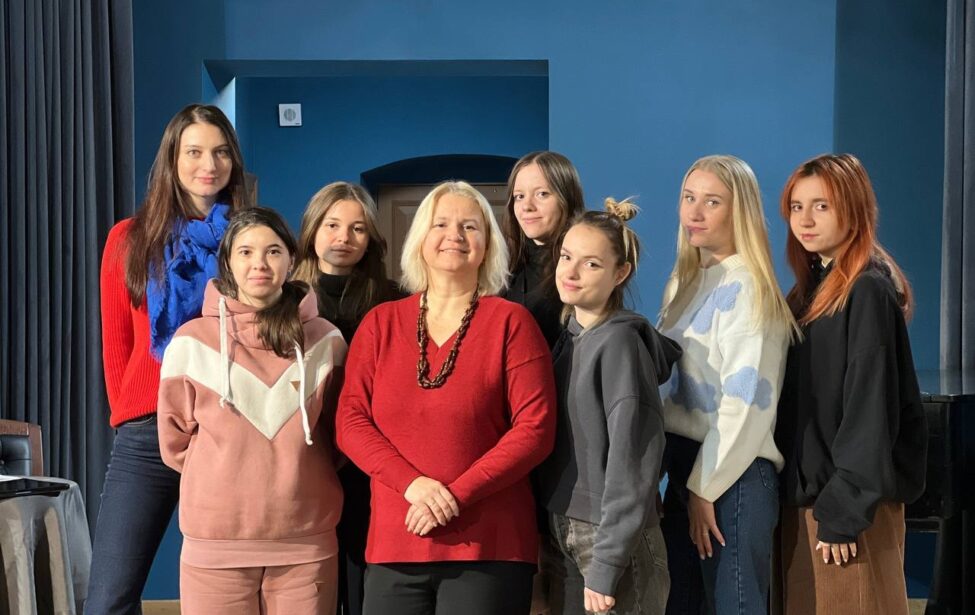 Будущие педагоги-дефектологи изучают русский жестовый язык