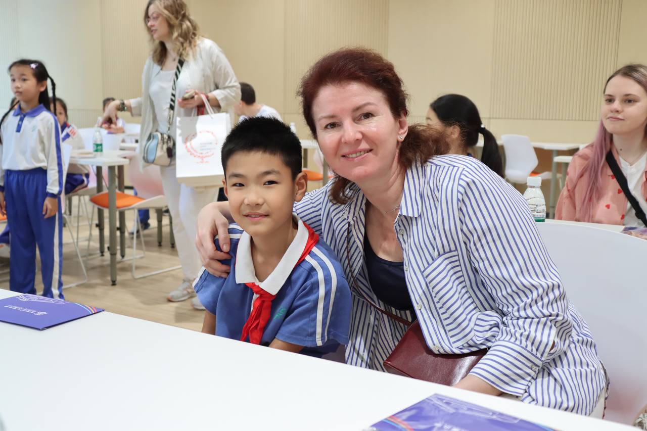 photo_5253582191374490188_y