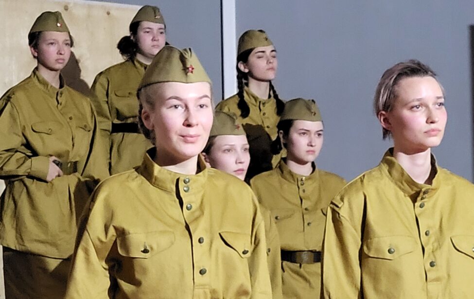 Инсценировка «У войны не женское лицо»