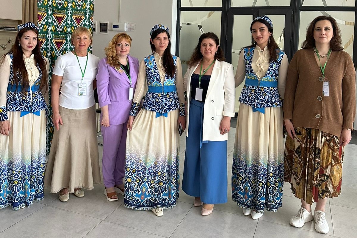 Делегация ИИЯ посетила Самаркандский государственный институт иностранных языков