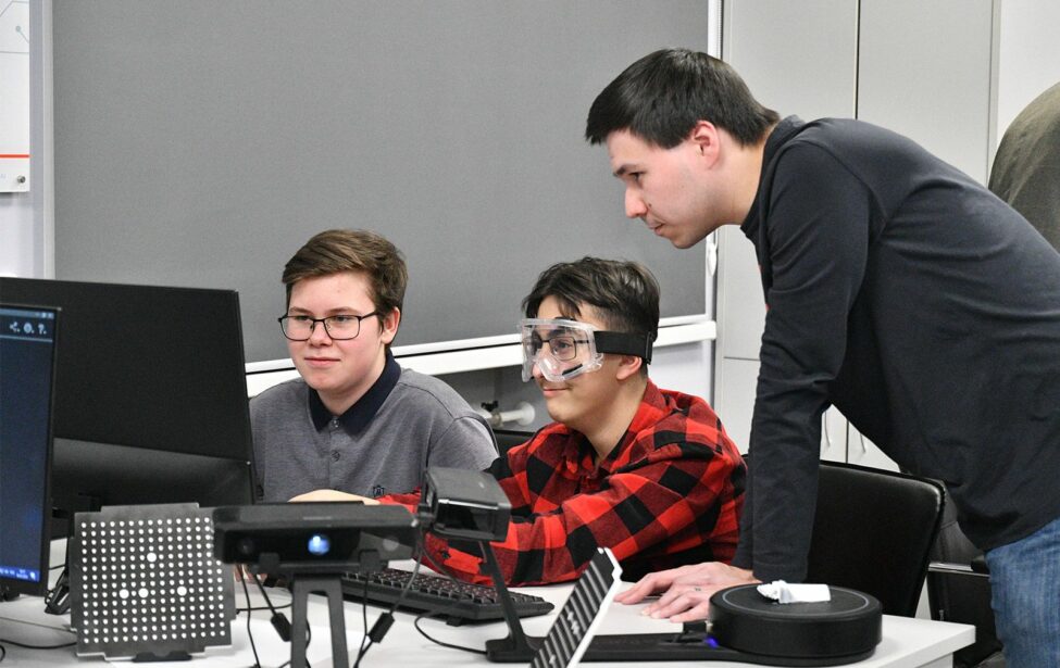 Чертежник-конструктор, медсестра, фотограф: ученики предпрофессиональных классов завершили обучение в&nbsp;столичных колледжах