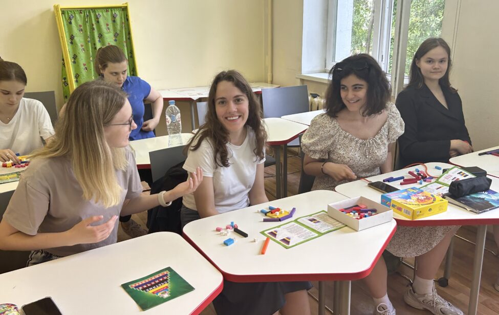 Студенты прошли мастер — класс по применению палочек Кюизенера