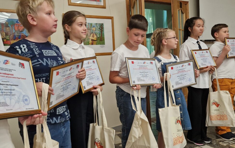 Награждение победителей конкурса детского рисунка им.&nbsp;Нади Рушевой