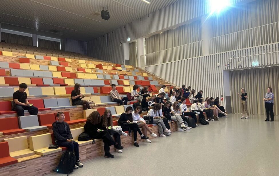 Что педагоги и&nbsp;школьники думают о&nbsp;современной инфраструктуре школ