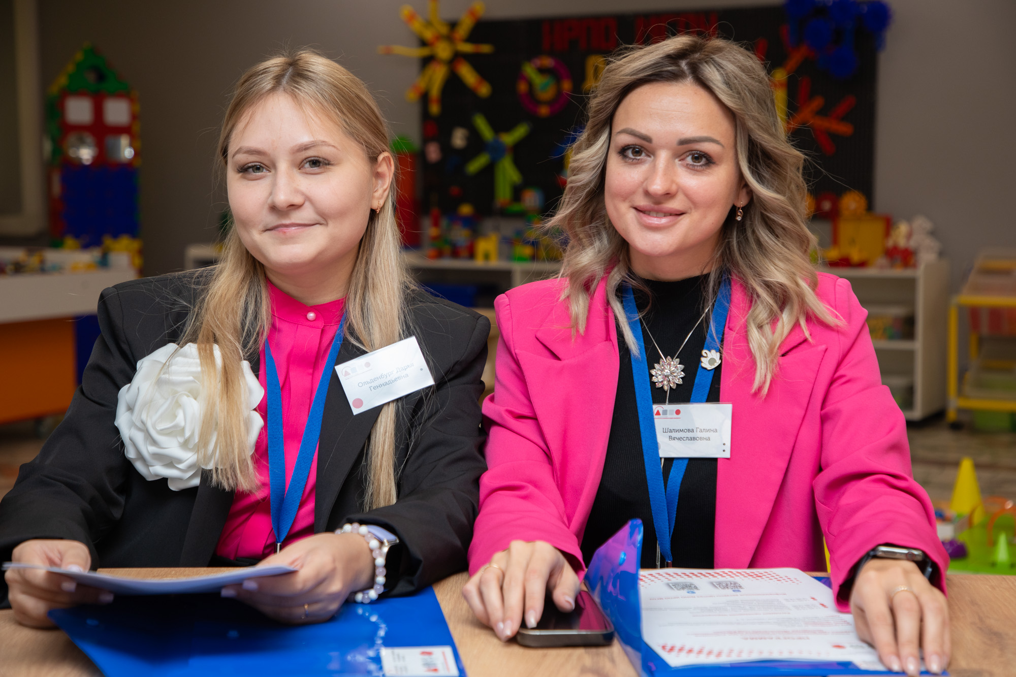 Учить и&nbsp;учиться: мастер-классы для воспитателей всей России прошли в&nbsp;центре ДиНО