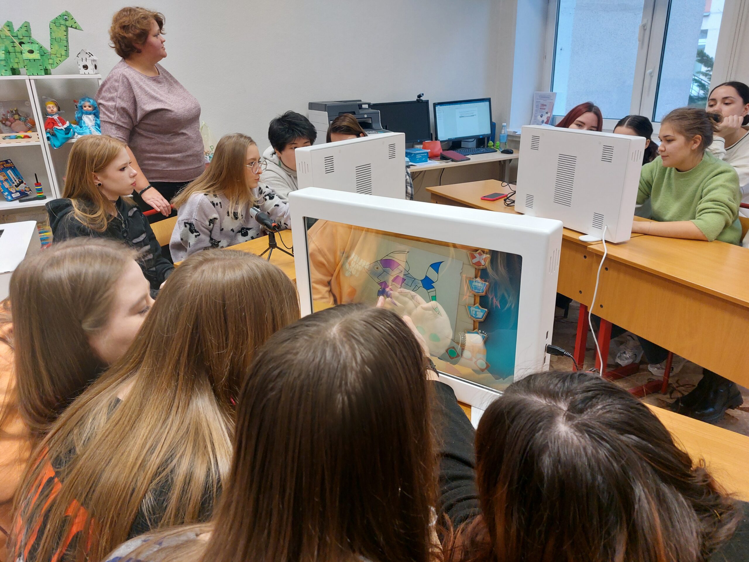 Современные технологии в коррекции речевых нарушений: опыт использования «умного зеркала» в детских садах