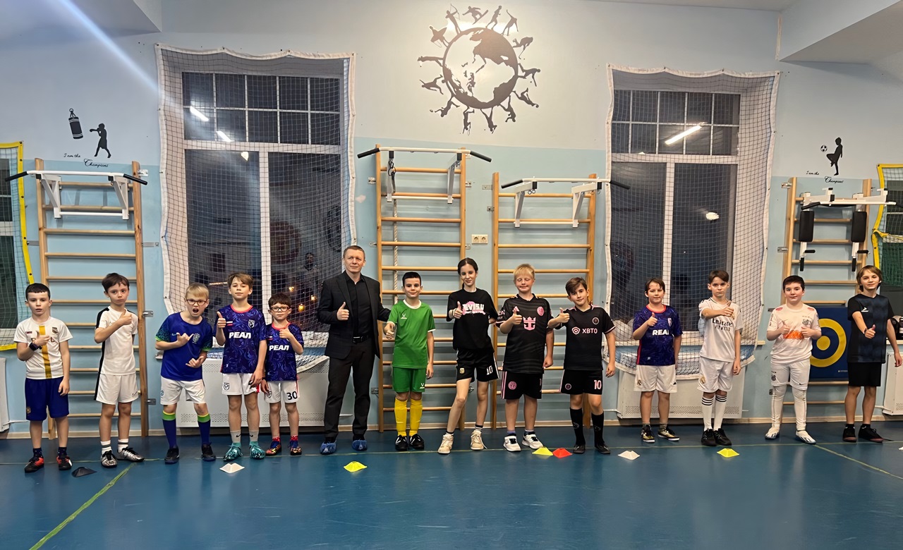 Педагог ИЕСТ рассказал о развитии памяти учащимся Екатерининского лицея