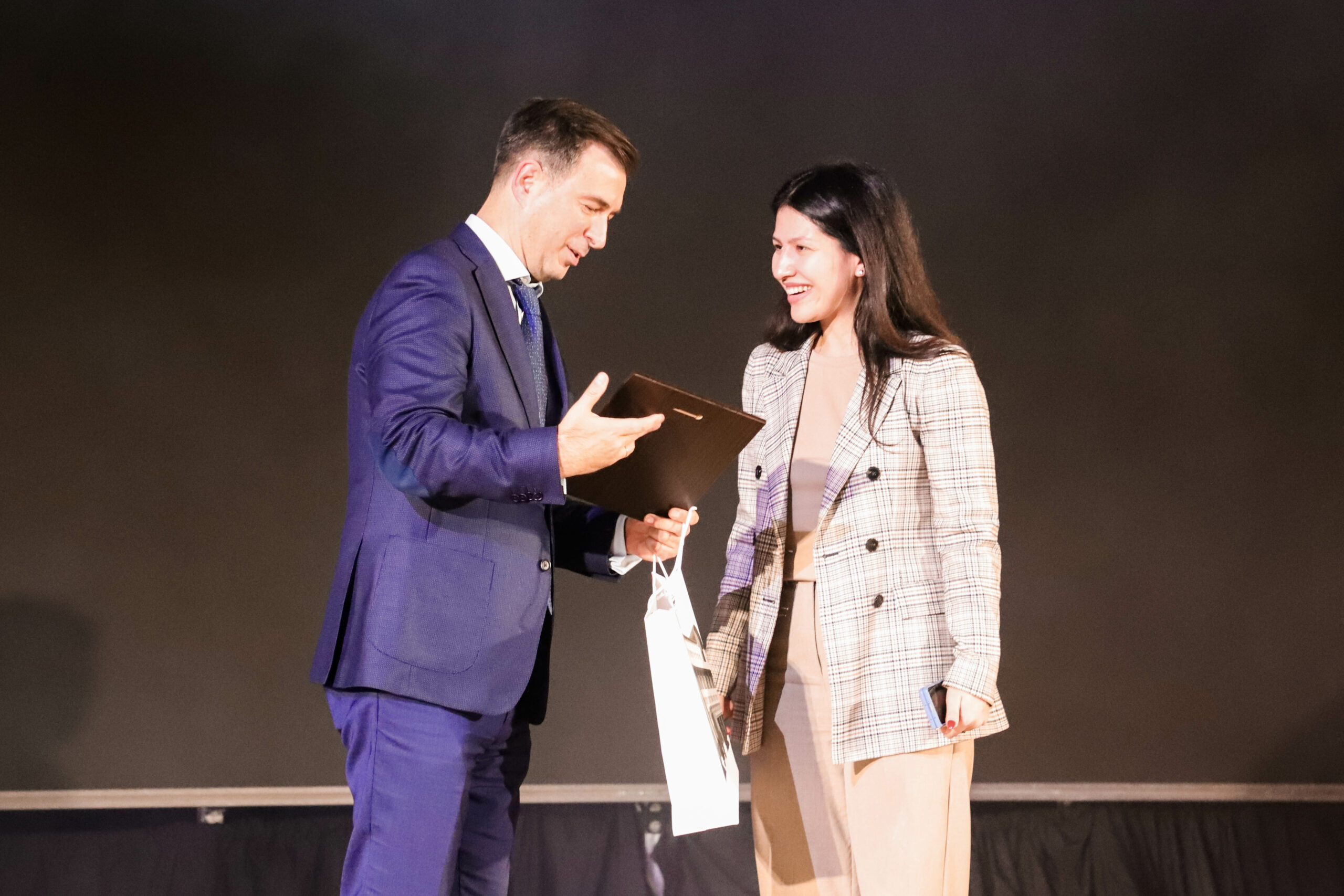 Методист ИРПО стала лауреатом Премии имени Серго Орджоникидзе