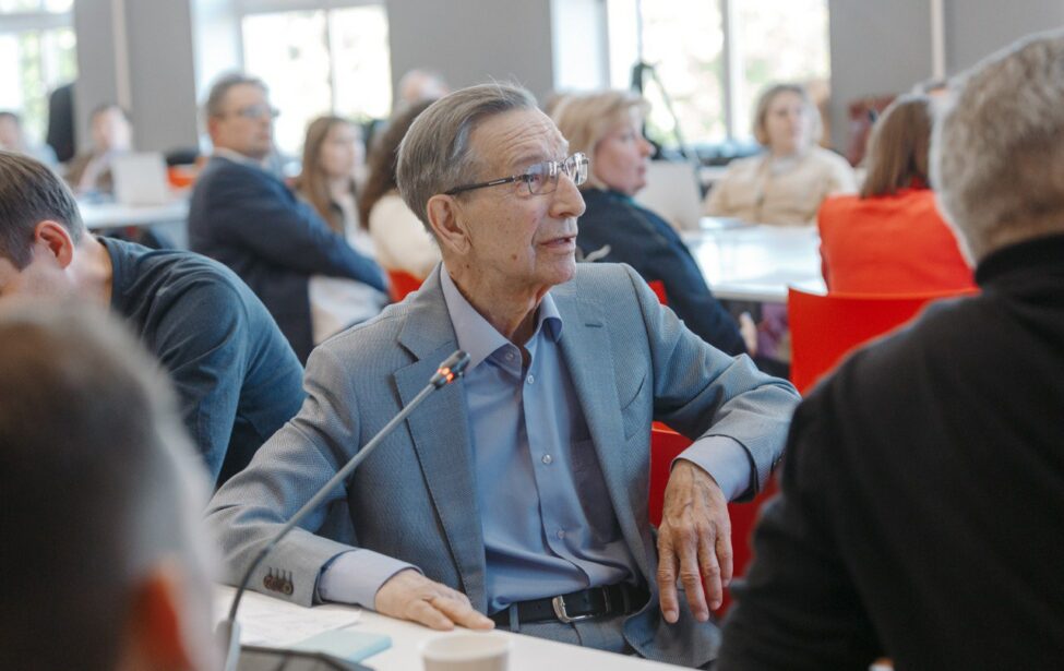 Вспоминая Виктора Васильевича Рябова