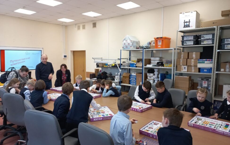 Научный праздник &laquo;Путешествие в&nbsp;мир электроники. Пайка&raquo; прошел в&nbsp;&laquo;Старт-ПРО&raquo;