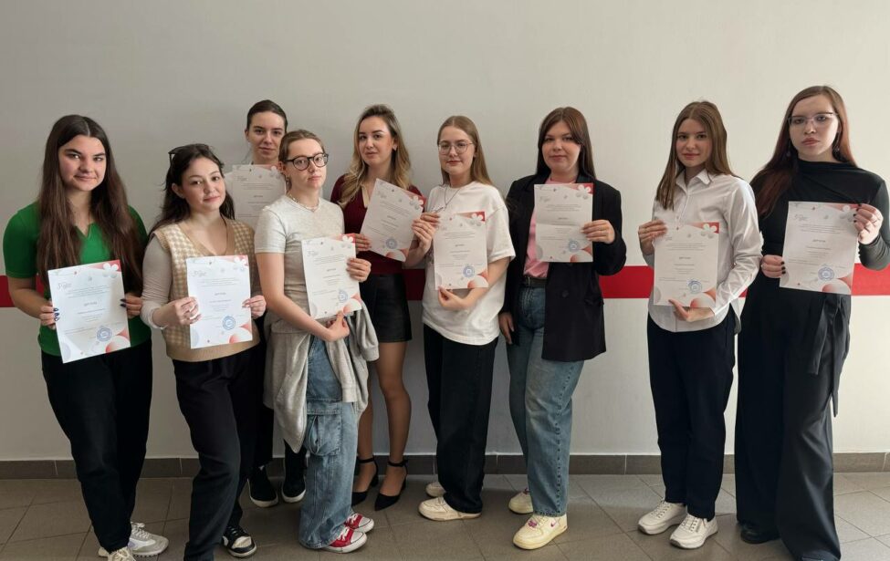 Студенты ИИЯ приняли участие в школе СНО МГПУ