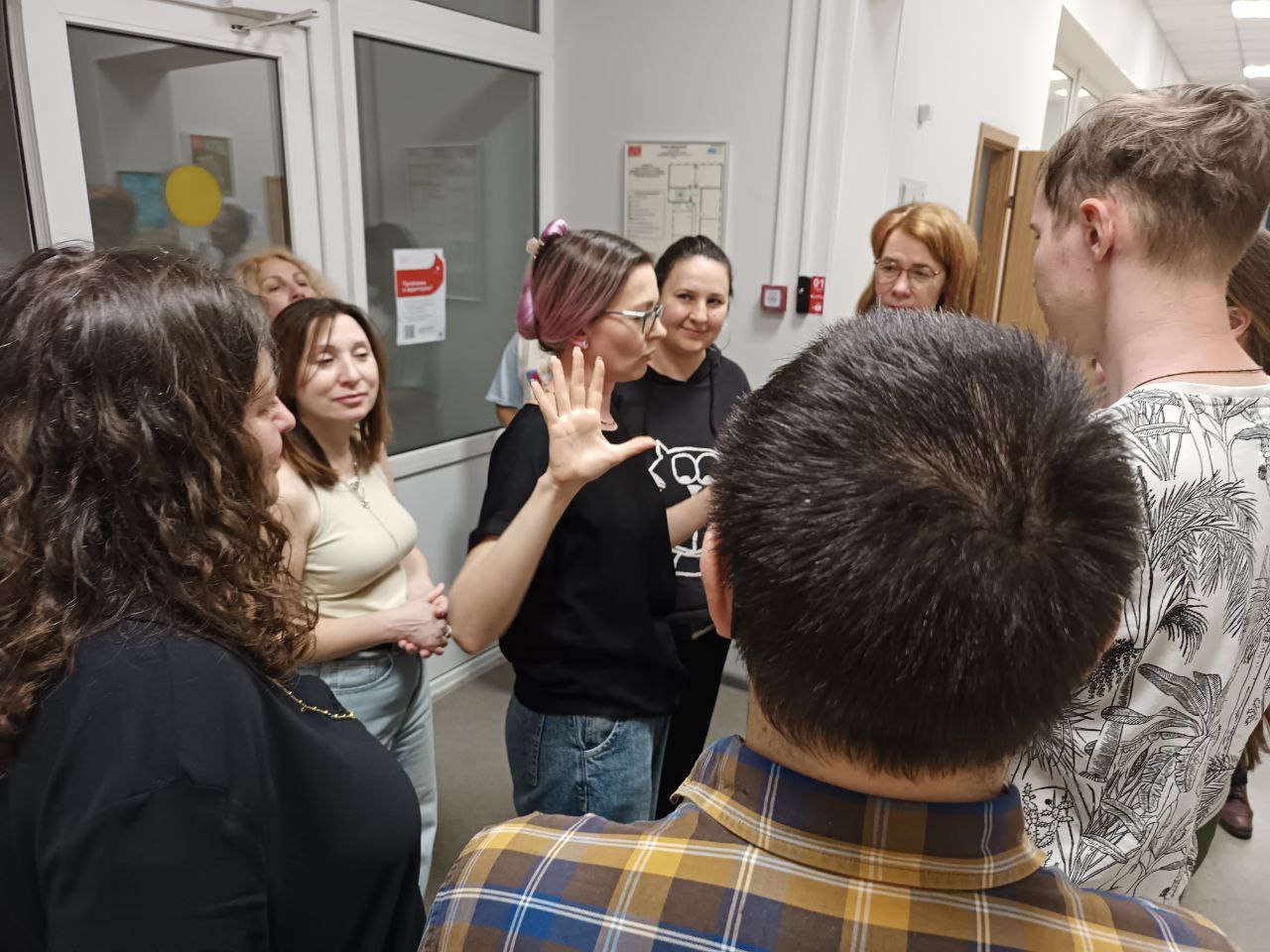 photo_5206379534423817011_y