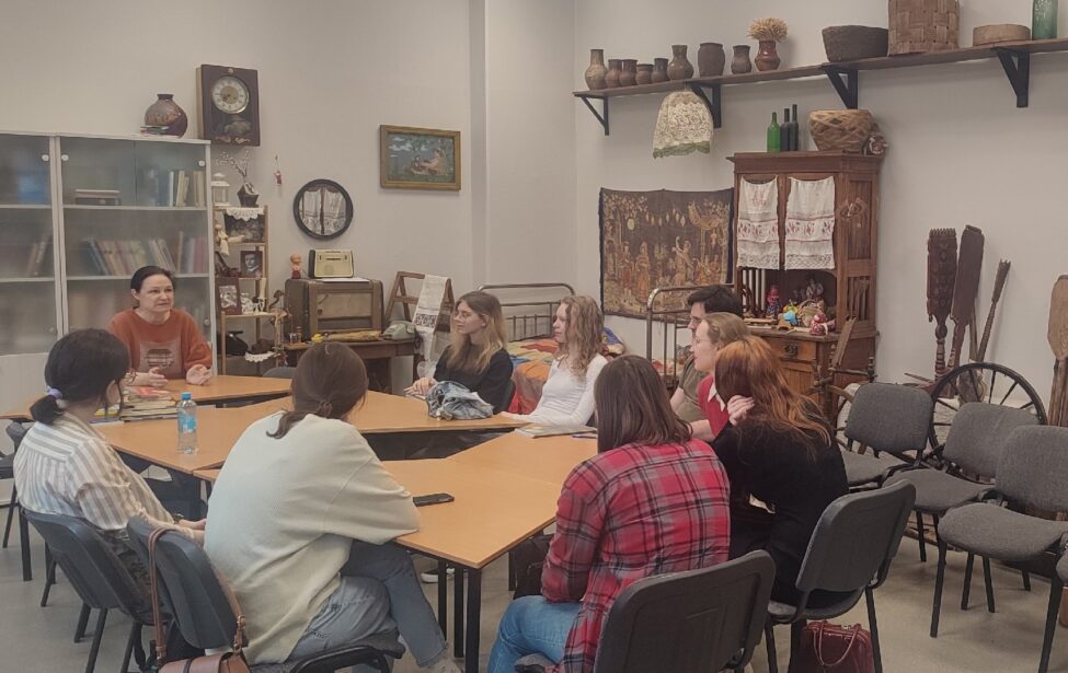 Екатерина Асонова провела мастер-класс по&nbsp;драматический педагогике