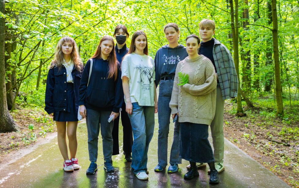 Студенты ИЕСТ провели экологический квест в Измайловском парке