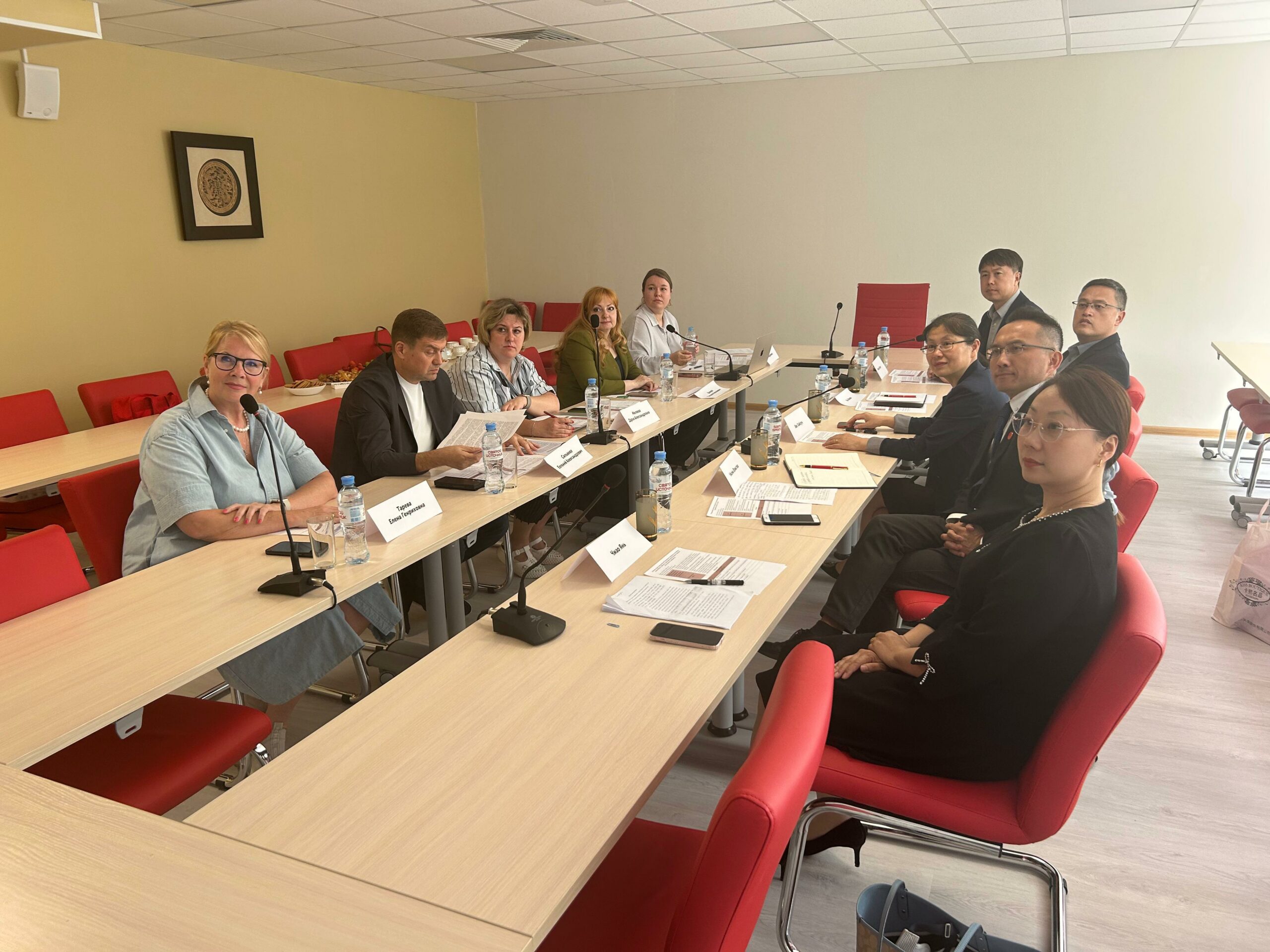 fe21fd0c-65ef-4356-bcec-e60563894bd2