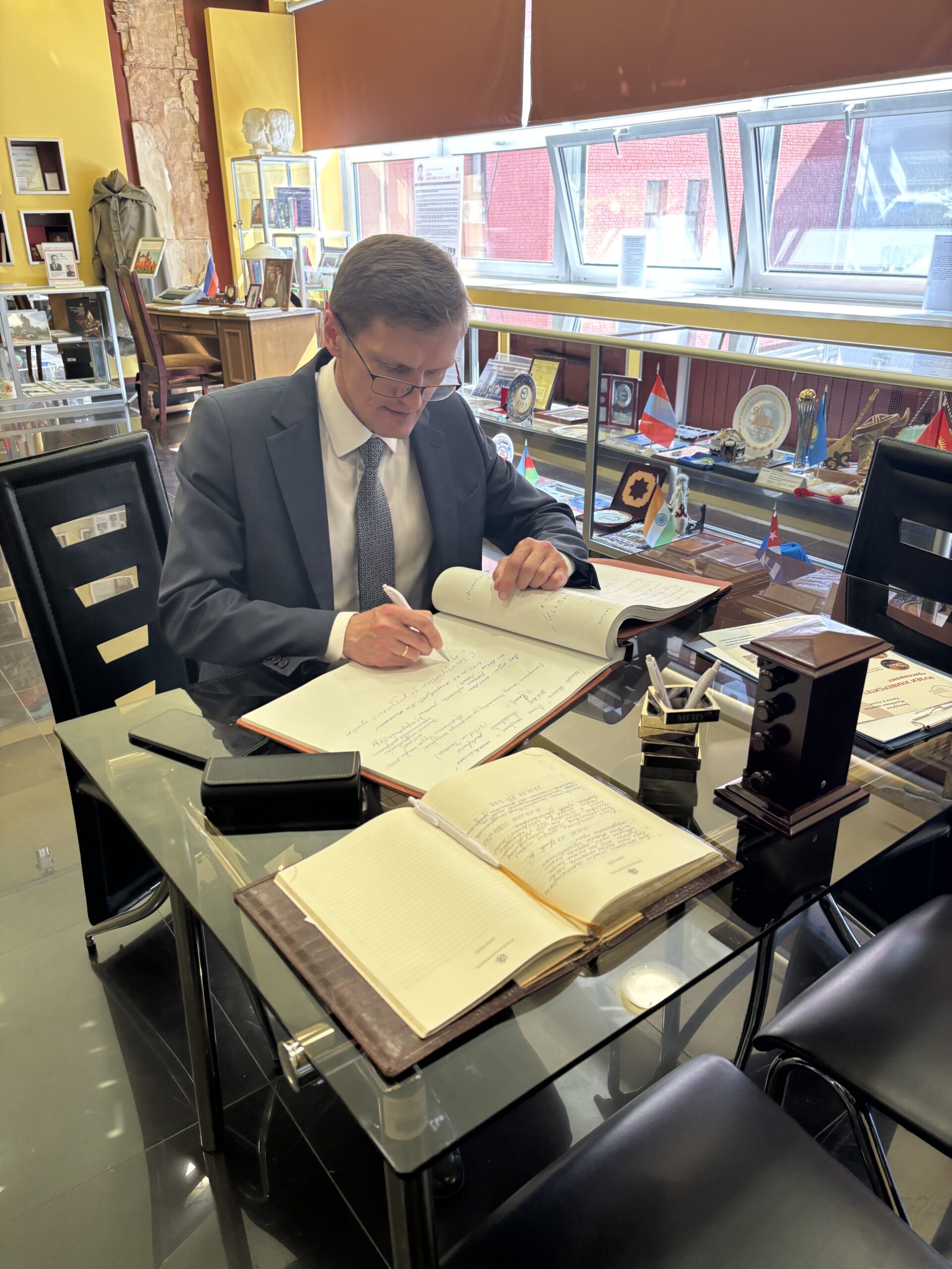 image-22-05-25-03-25