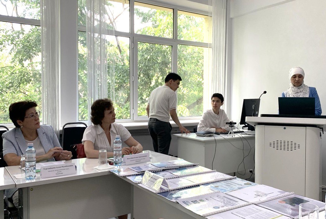 ИЦО - Вадим Гриншкун - КазНПУ защита3