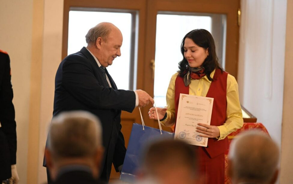 Студентка ИКИ МГПУ вошла в тройку лучших дизайнеров России с логотипом для конкурса «Разумное, доброе, вечное»