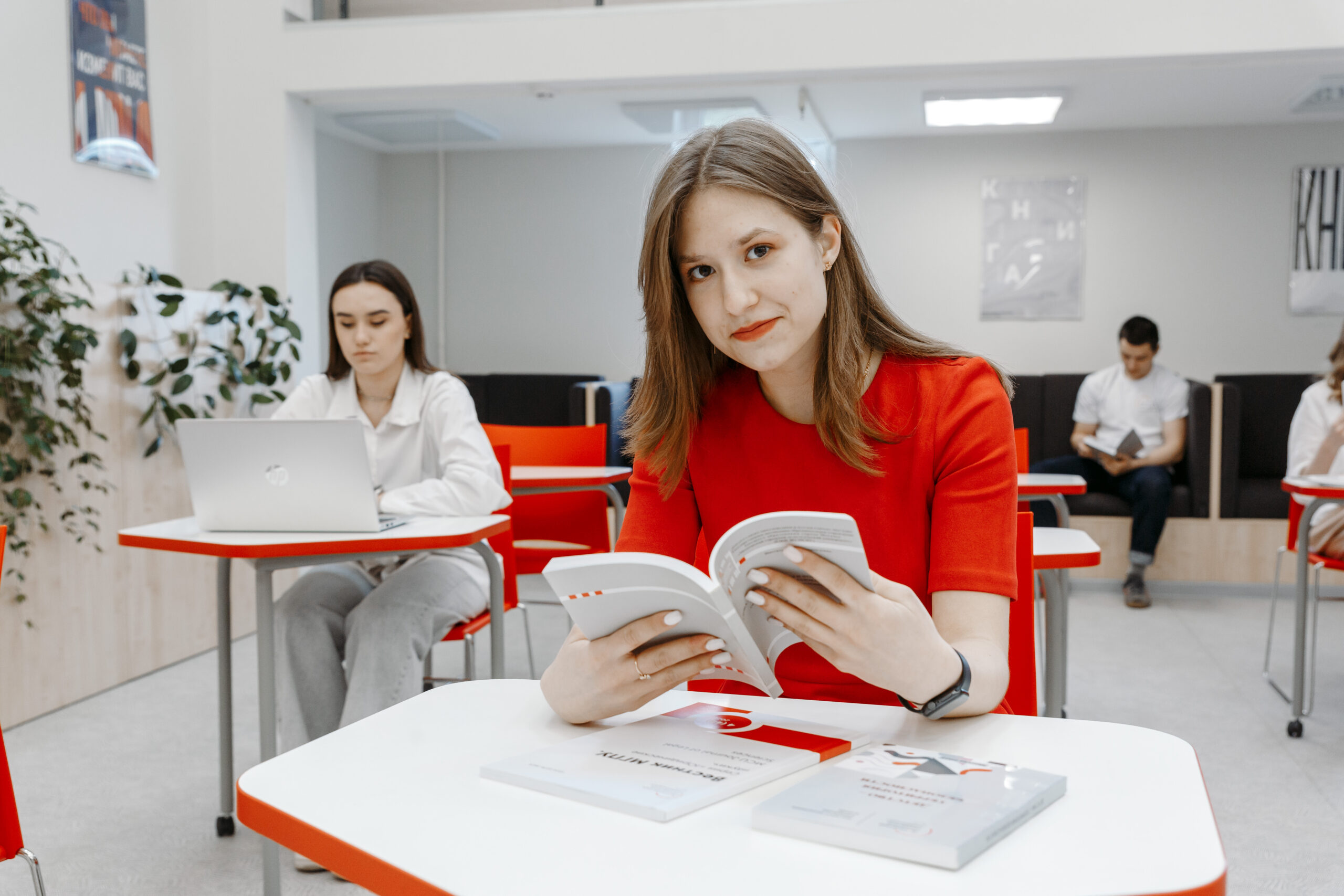 До 13 октября подай заявку на именную стипендию Правительства Москвы