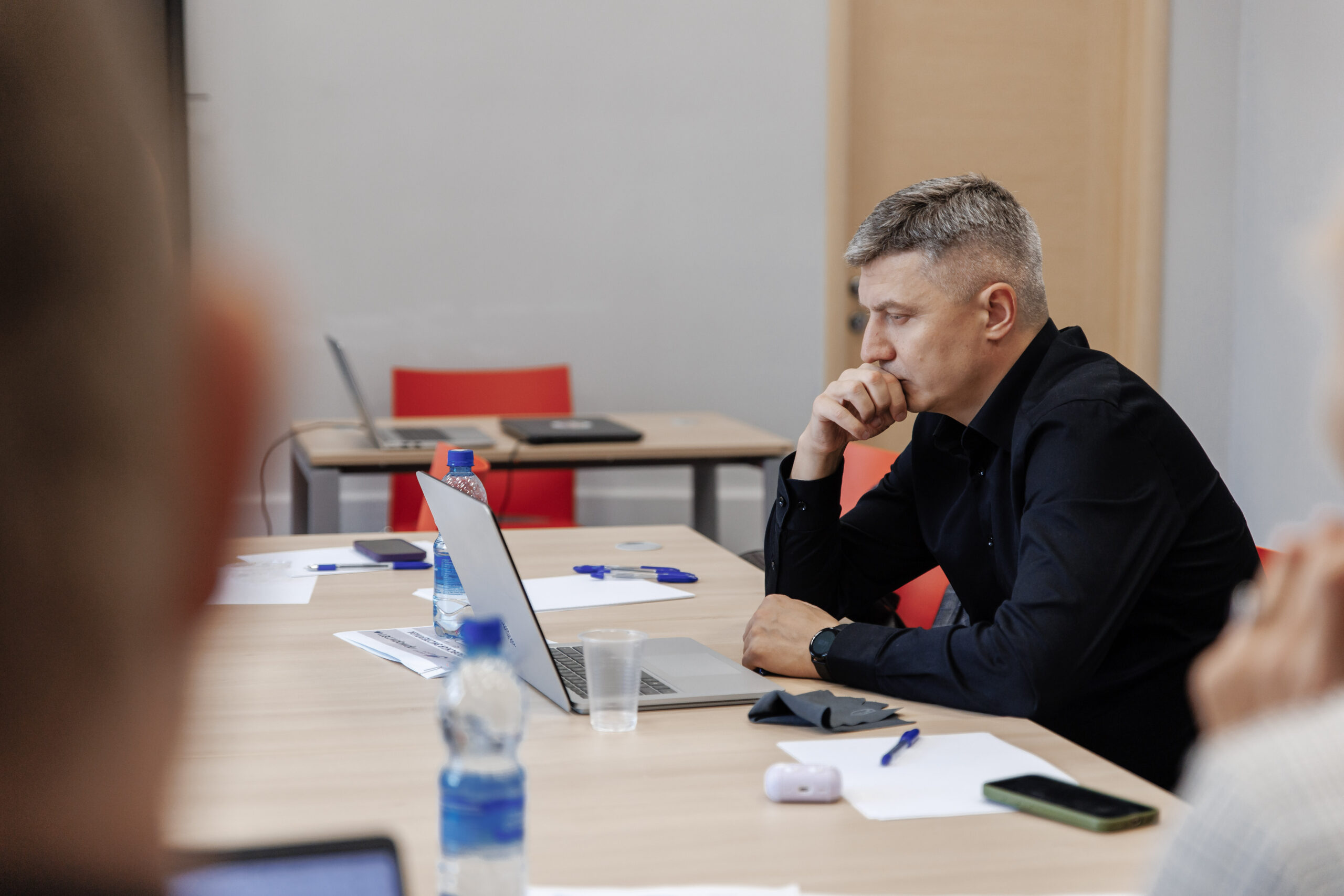 Роман Комаров рассказал о применении ИИ в образовании и преподавательской практике