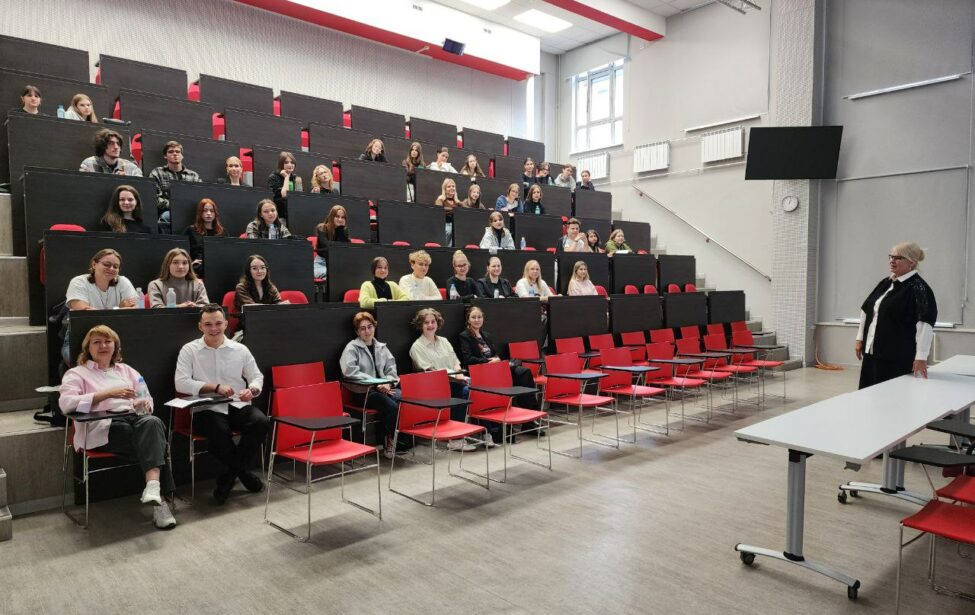 Иммерсивные недели для первокурсников в ИИЯ