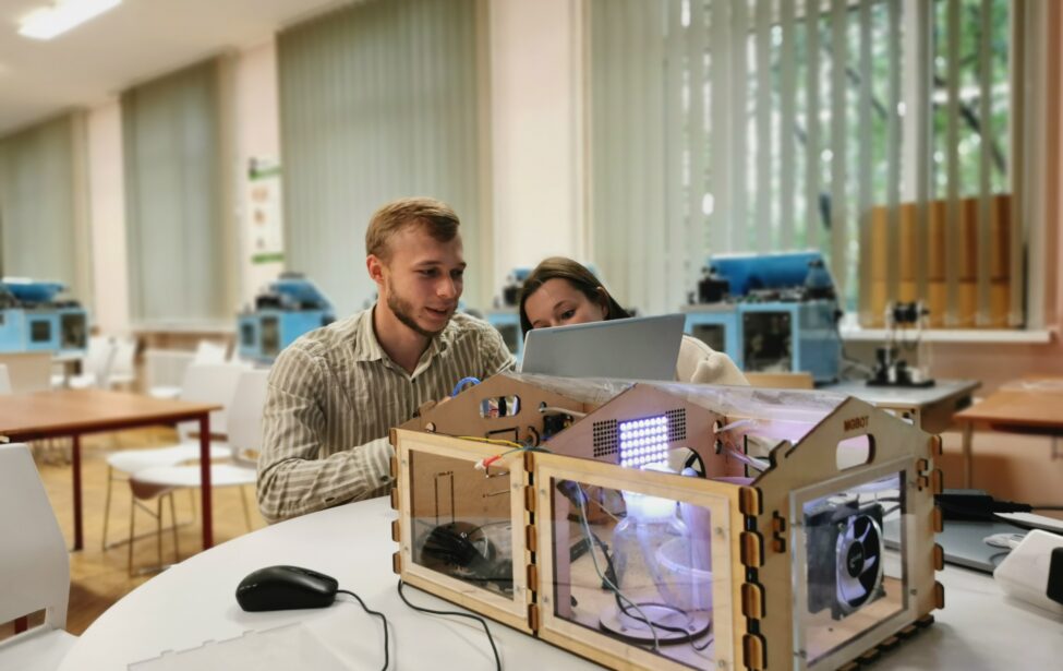 Состоялись первые встречи в центре компетенции «Интернет вещей в образовании»