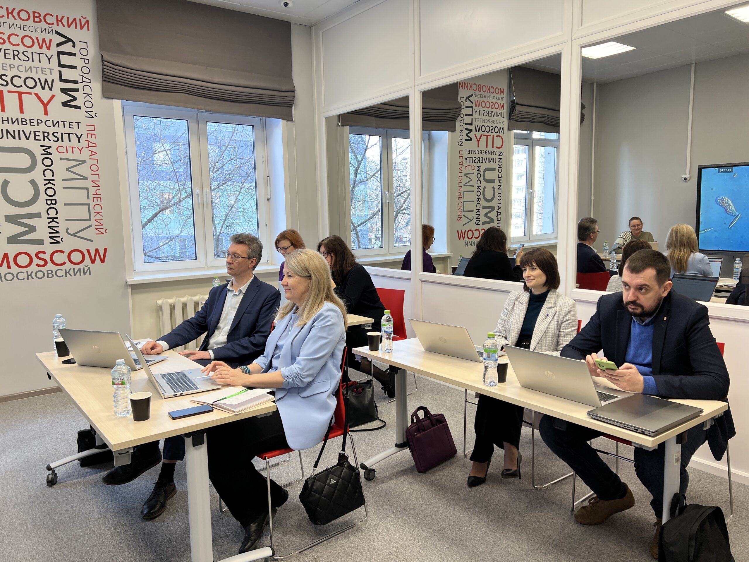 Первая встреча с экспертами после каникул