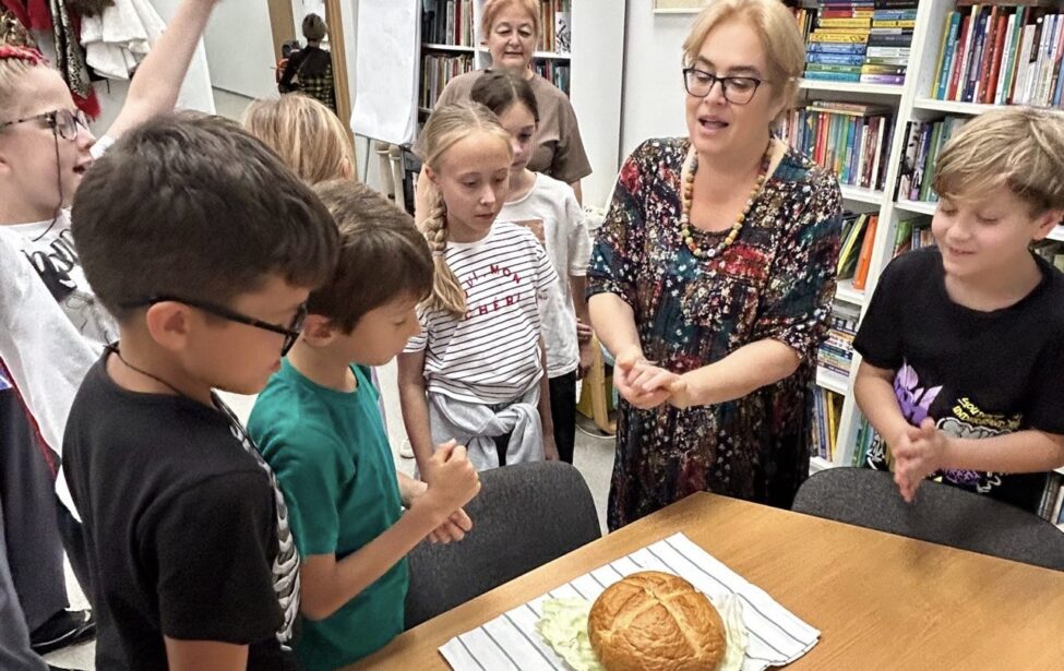 «Сказки бабушкиной комнаты»: итоги очередной встречи со школьниками