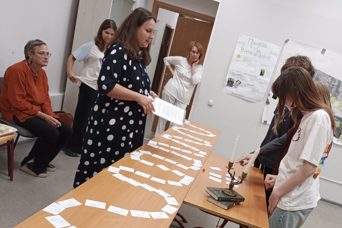 photo_5361756109569912820_y