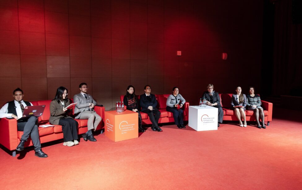 Ученые из Педагогического университета Центрального Китая — гости конференции «Современная {ЦИФРОВАЯ} дидактика»