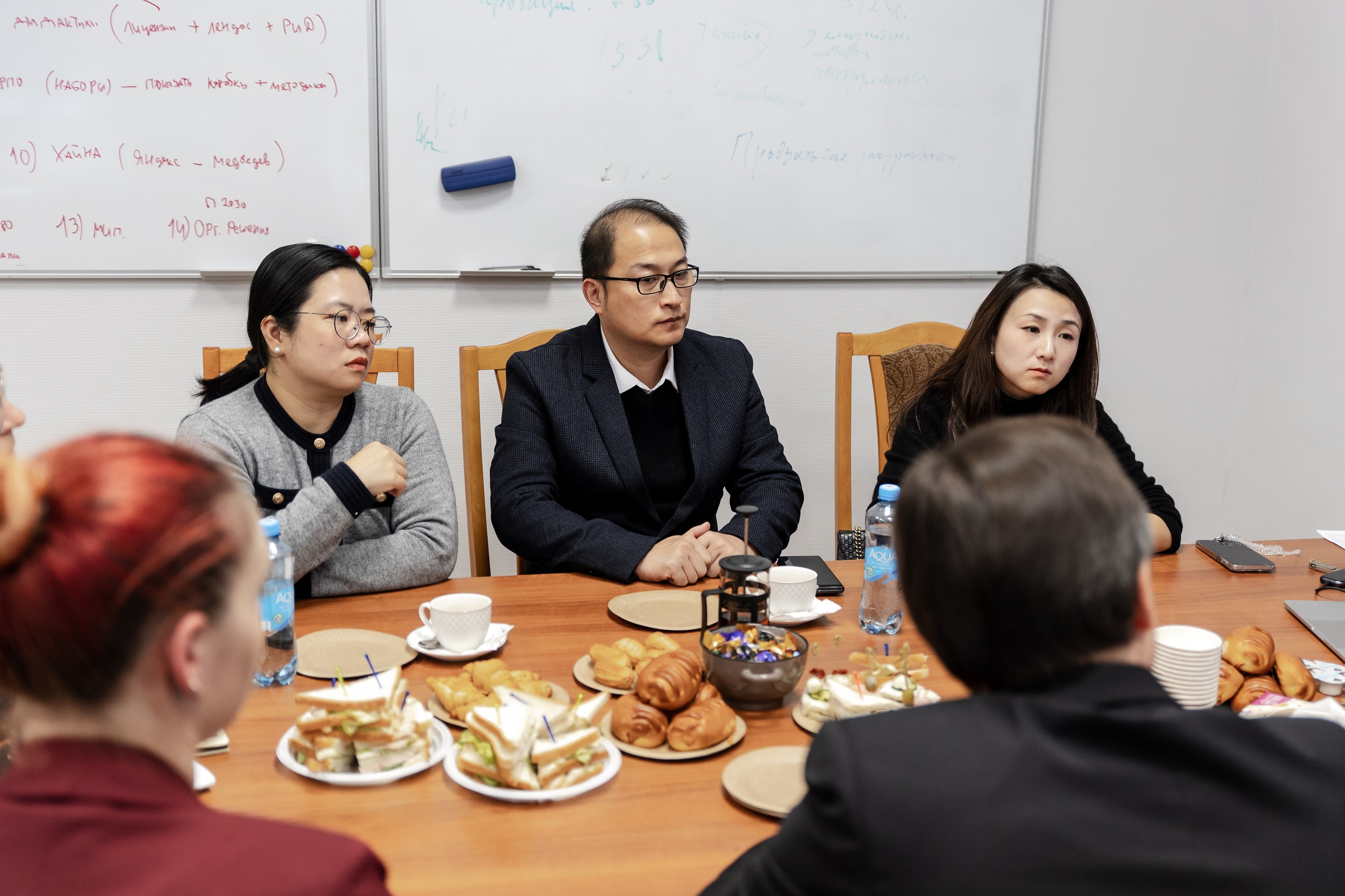 Ученые из Педагогического университета Центрального Китая