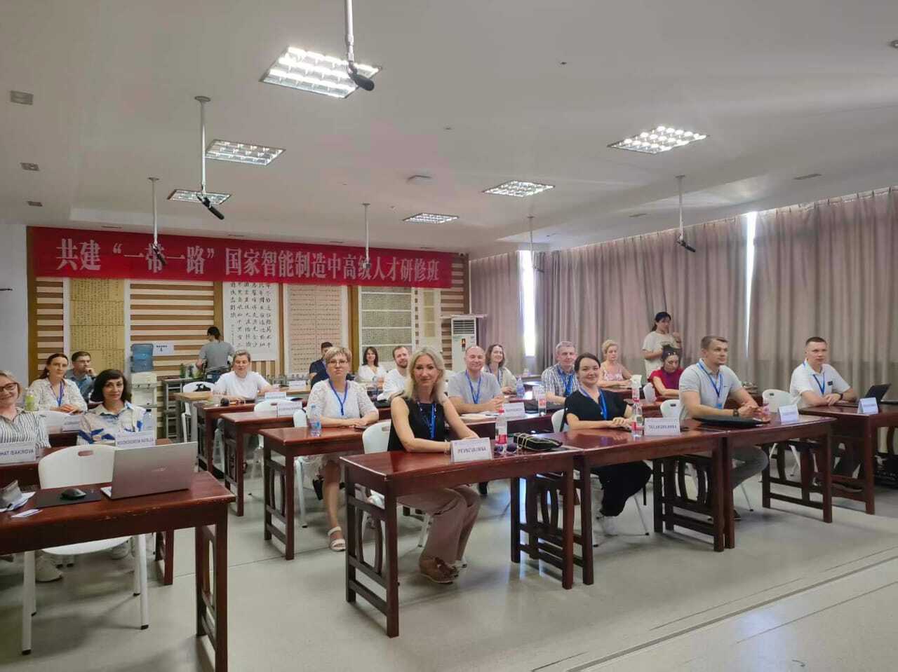 84f4d425-779f-417c-bfc3-cc00b8974a7e