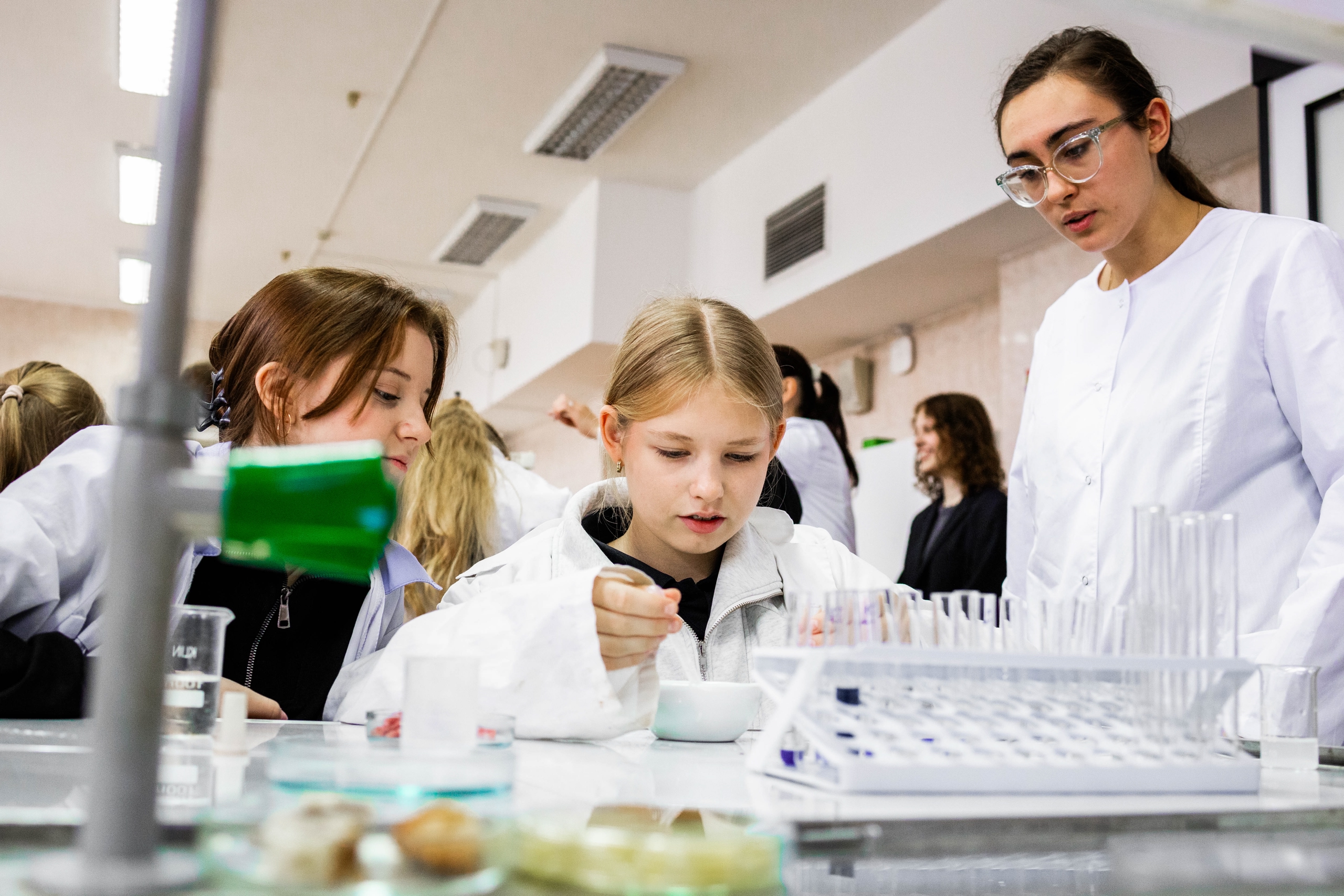 В ИЕСТ прошел научный диалог о правильном питании для школьников