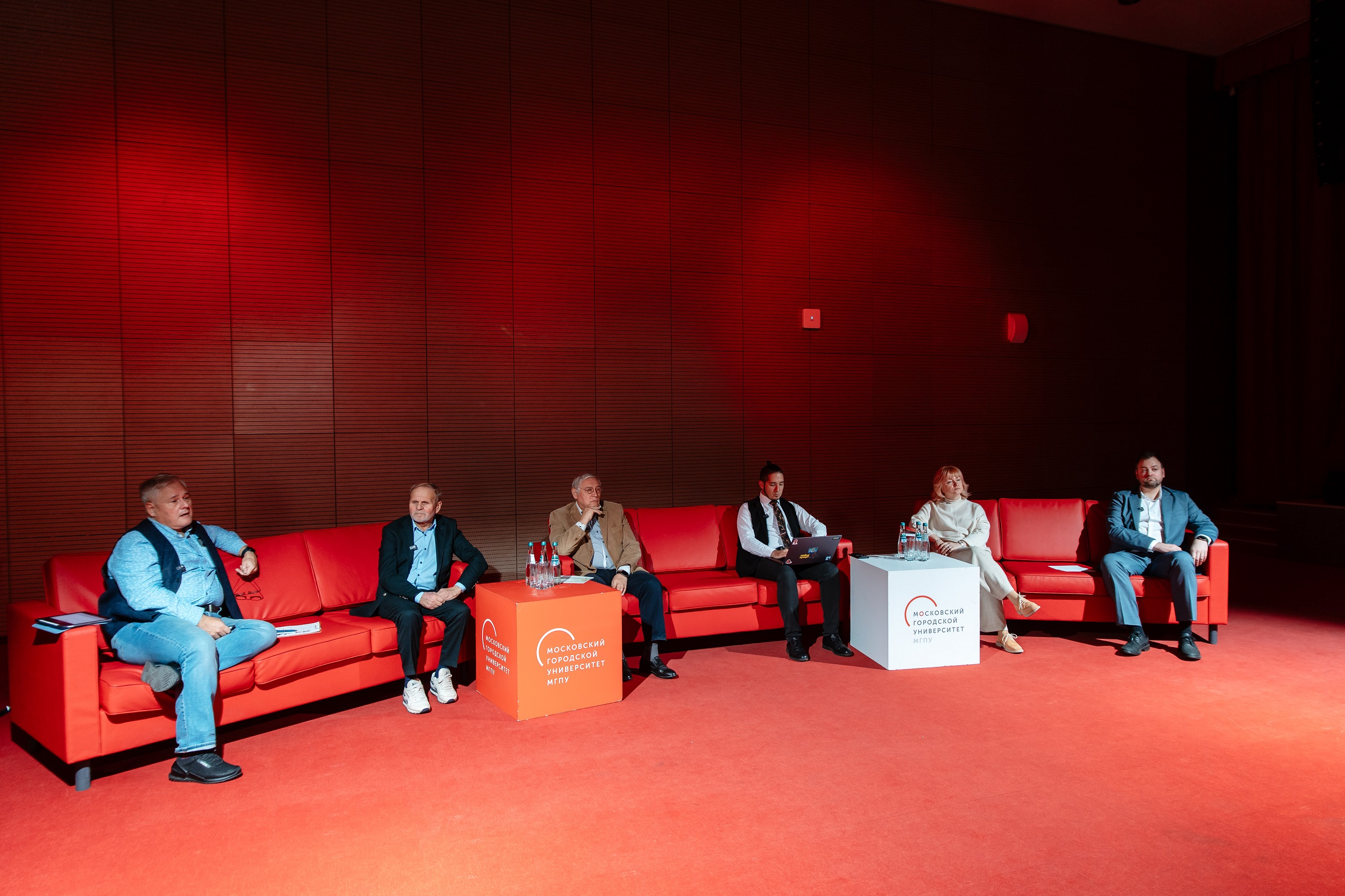 Как ИИ меняет образование: итоги «Современной {ЦИФРОВОЙ} дидактики»